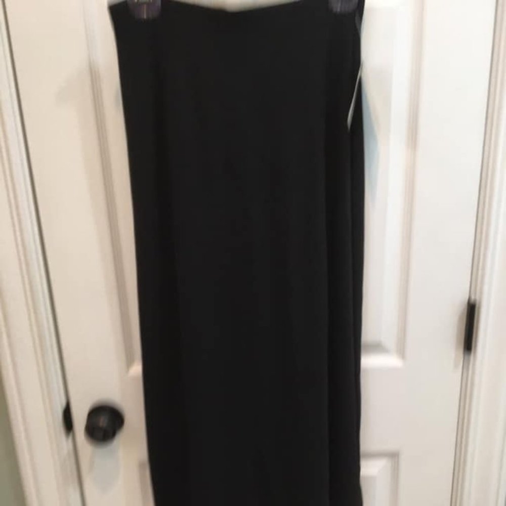 Laura Scott Petite Black Mid-length Skirt